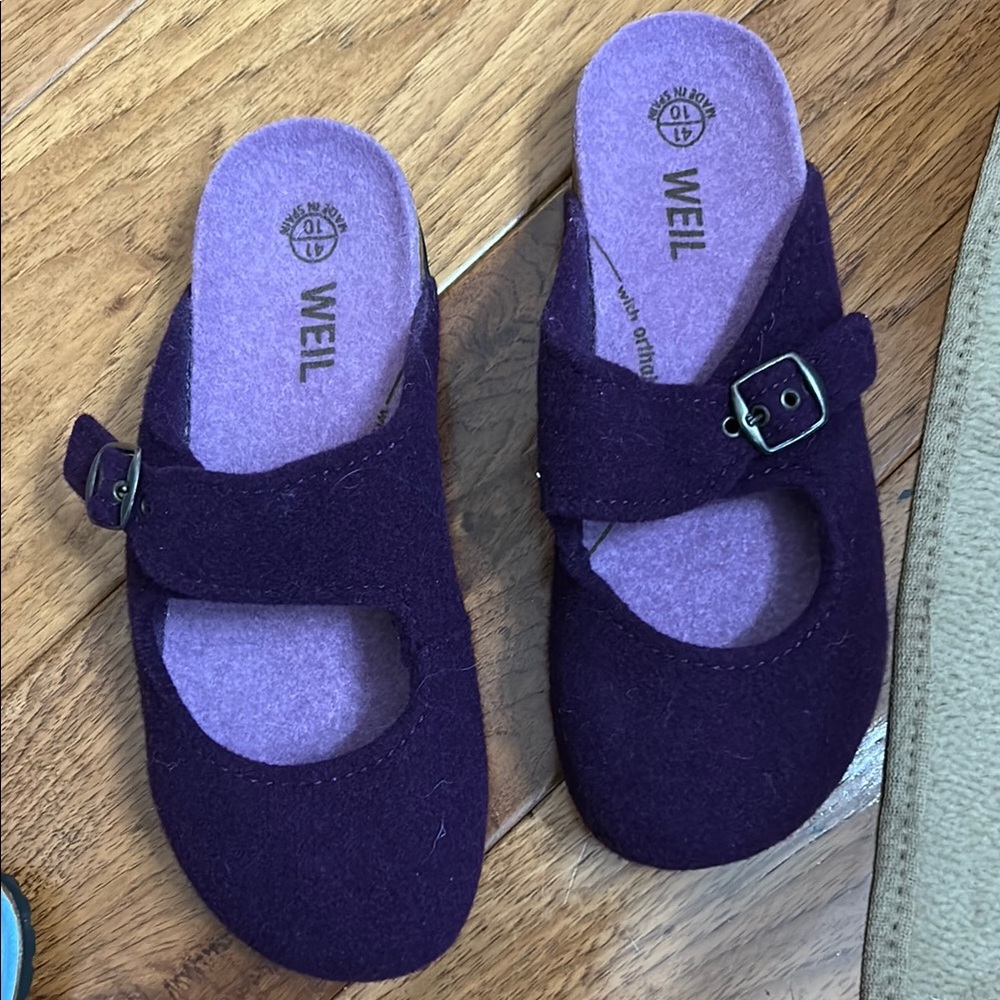Women's Purple Slip-On Shoes